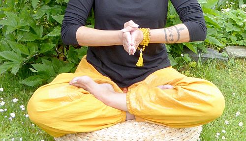 Bild "Chakren Malas:Mudra-Solarp.chakra-1-500.jpg"