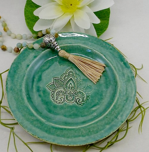 Bild "Keramikschalen:Teller-hellgruen-Lotus-Mala-2-500_ji.jpg"