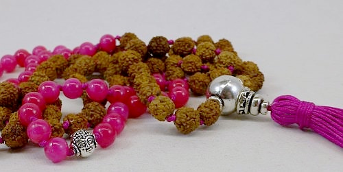 Bild "Malas geknotet:Buddha-Rudraksha-Jade-Pink-4-500_ji.jpg"