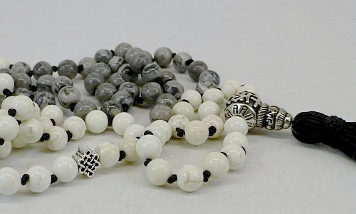 Bild "Malas geknotet:Om-ah-hung-Japsis-Tuerkis-4-500_ji.jpg"